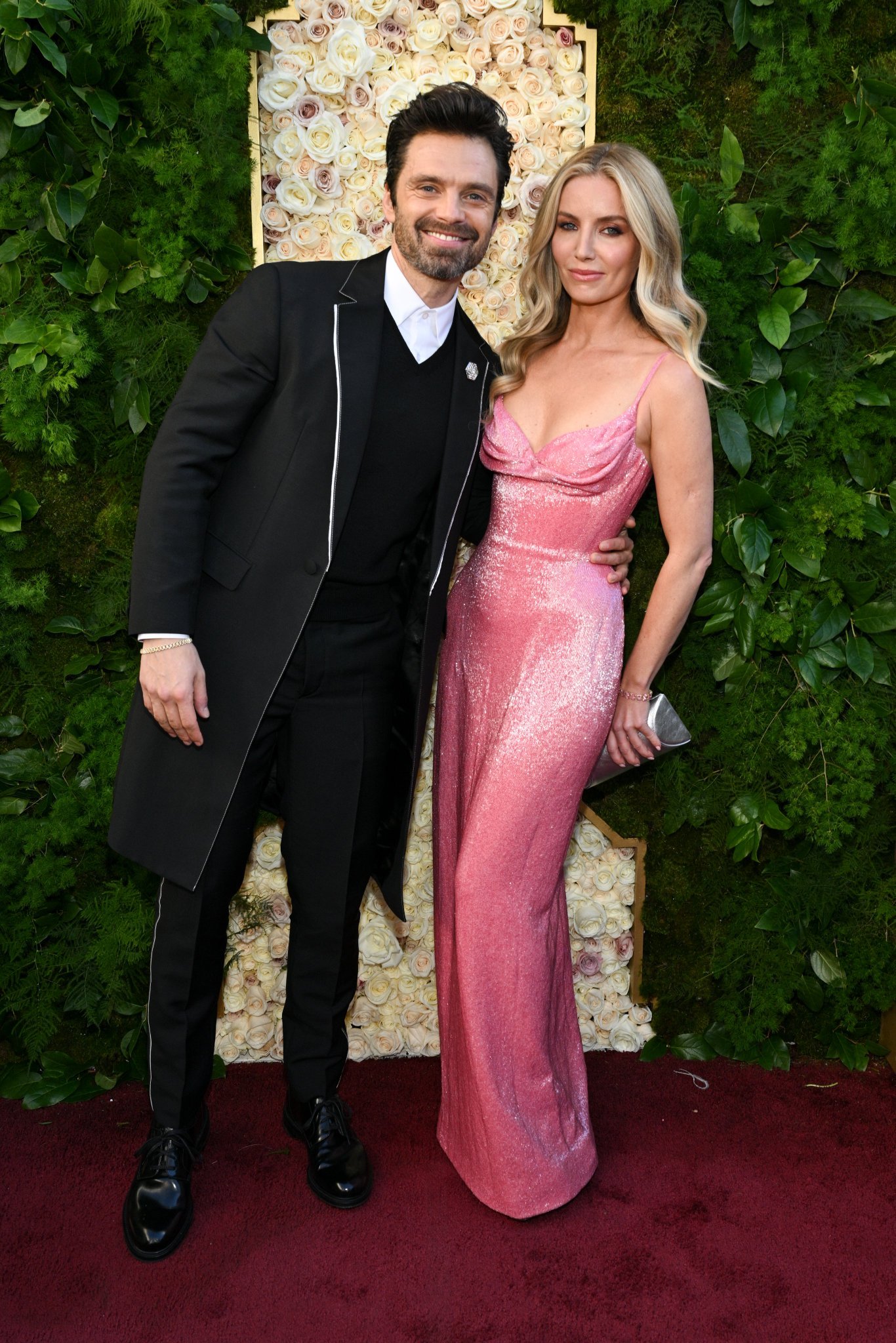 冬兵当爸384要当爸爸了TMZ报道：塞巴斯蒂安·斯坦与交往4年的女友安娜贝拉·沃