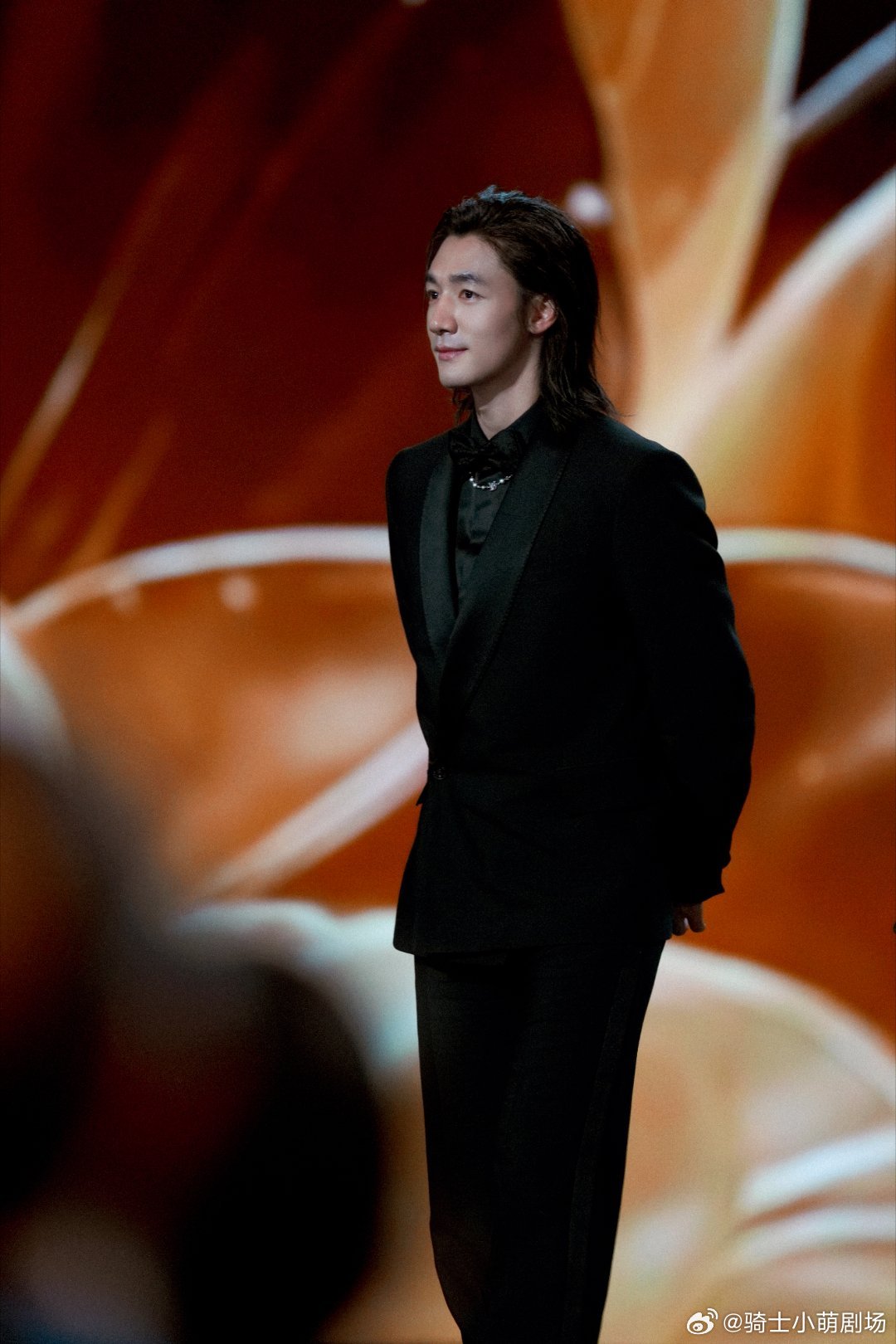 高叶此沙新片花花女子杀青 新片《花花女子》顺利杀青，聚焦当代年轻人的友谊与成长，