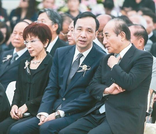 中国大陆要清醒了，台湾只要有马英九，朱立伦，洪秀柱，想实现和平统一，有点难，这三