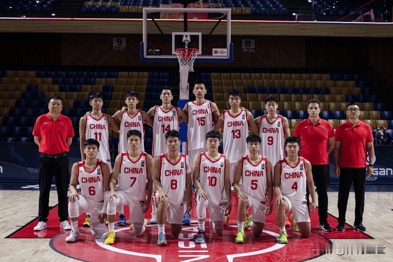 中国男篮复仇的机会来了！
继成年男篮亚洲杯后，U16男篮亚洲杯决赛又要上演中澳大