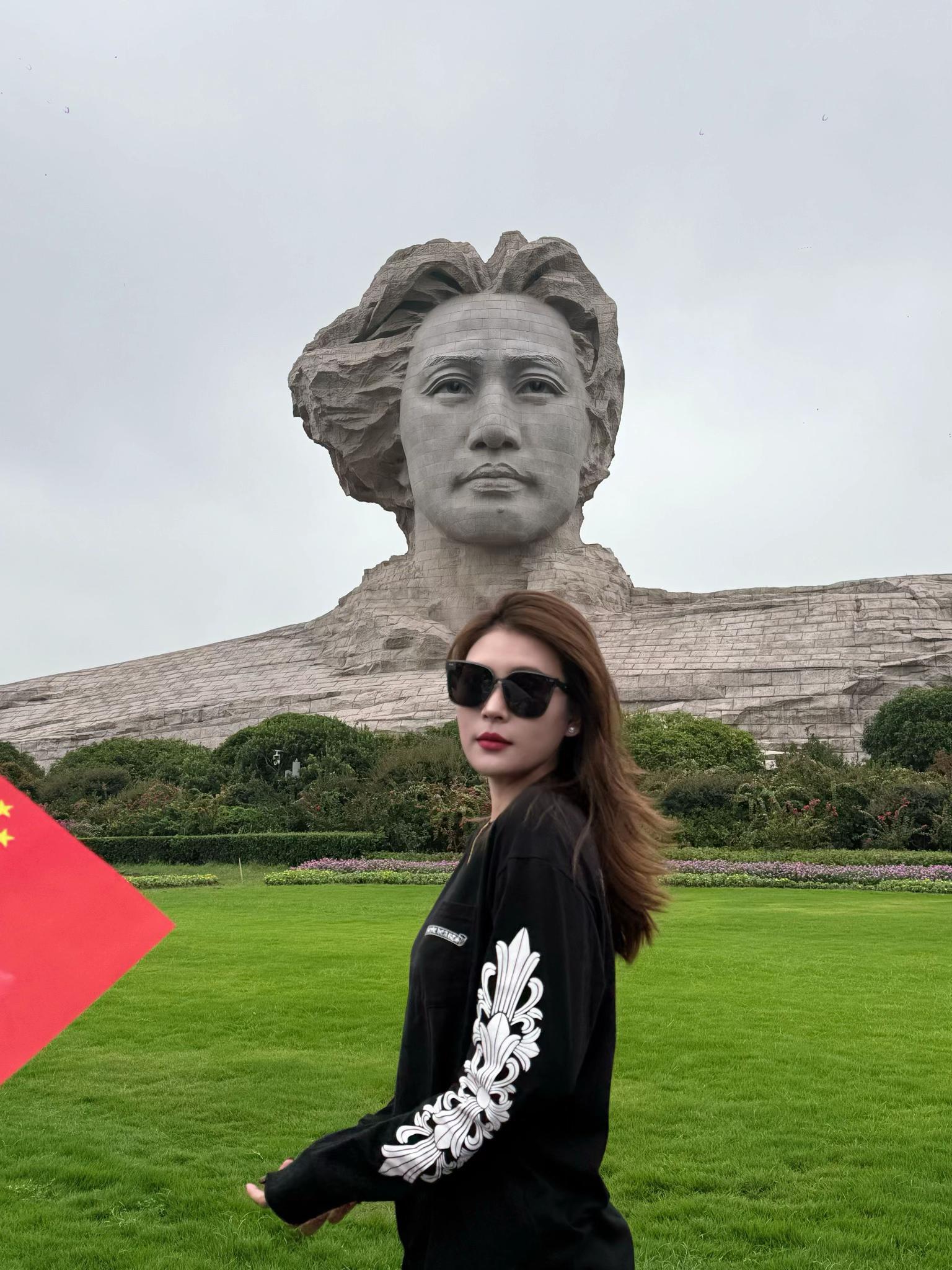 世界也变的大了起来 .