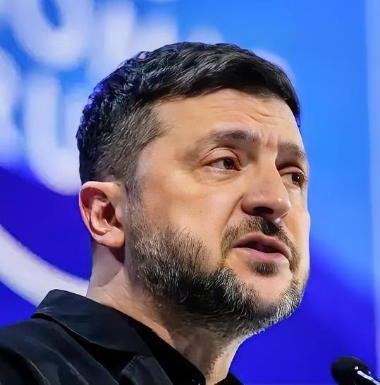 乌克兰总统泽连斯基最近公开吐槽，说美国一直在给他施加压力，让乌军从顿巴斯地区撤出