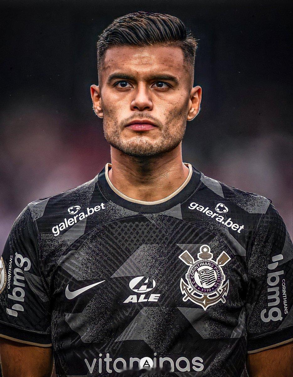 宝终于离开巴西了🚨✅ 贝拉将成为河床队2026赛季的首笔增援。👉 他已经和科