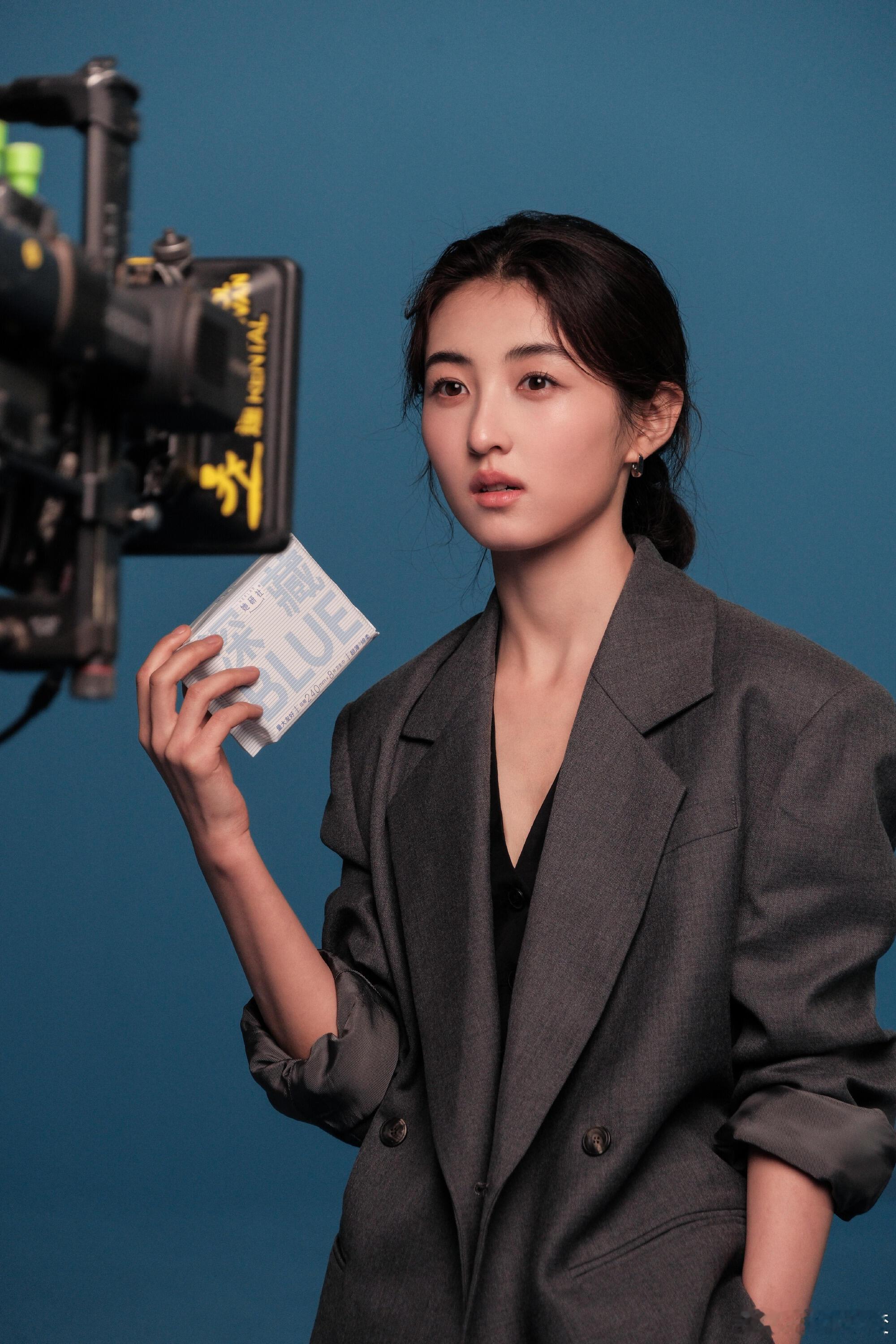 张子枫  新闻女王👸张主播张子枫｜ 