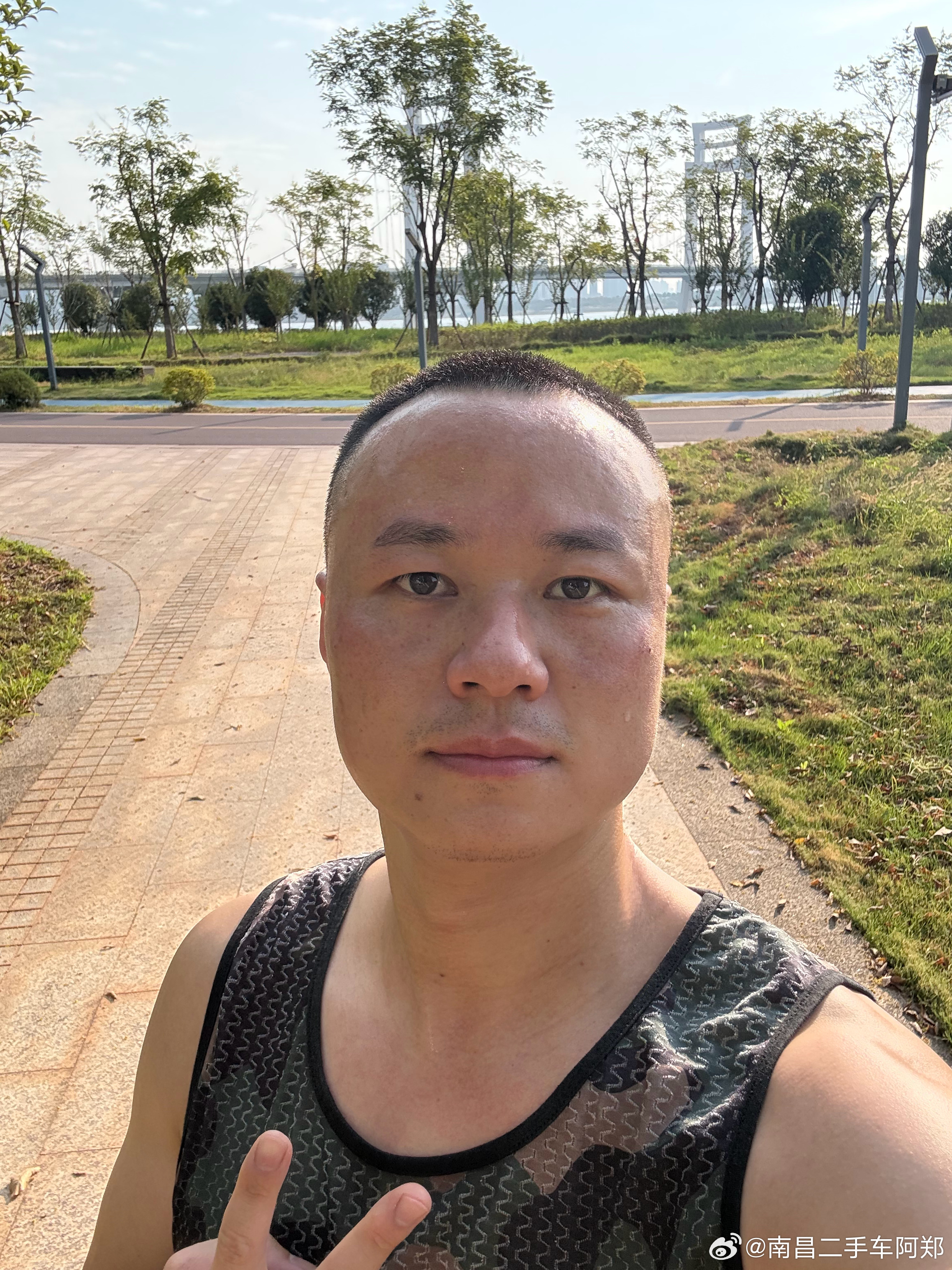 早安……太阳晒着舒服[喵喵][喵喵][喵喵] ​​​