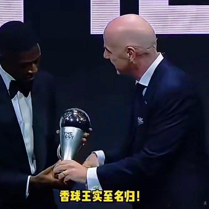 登贝莱逆袭太燃了在最受关注的世界足球先生评选中 