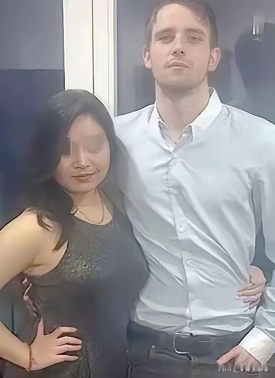 凌晨一点半打到早上八点半，整整七个小时。

说实话，人没被打死之前，你根本想不到