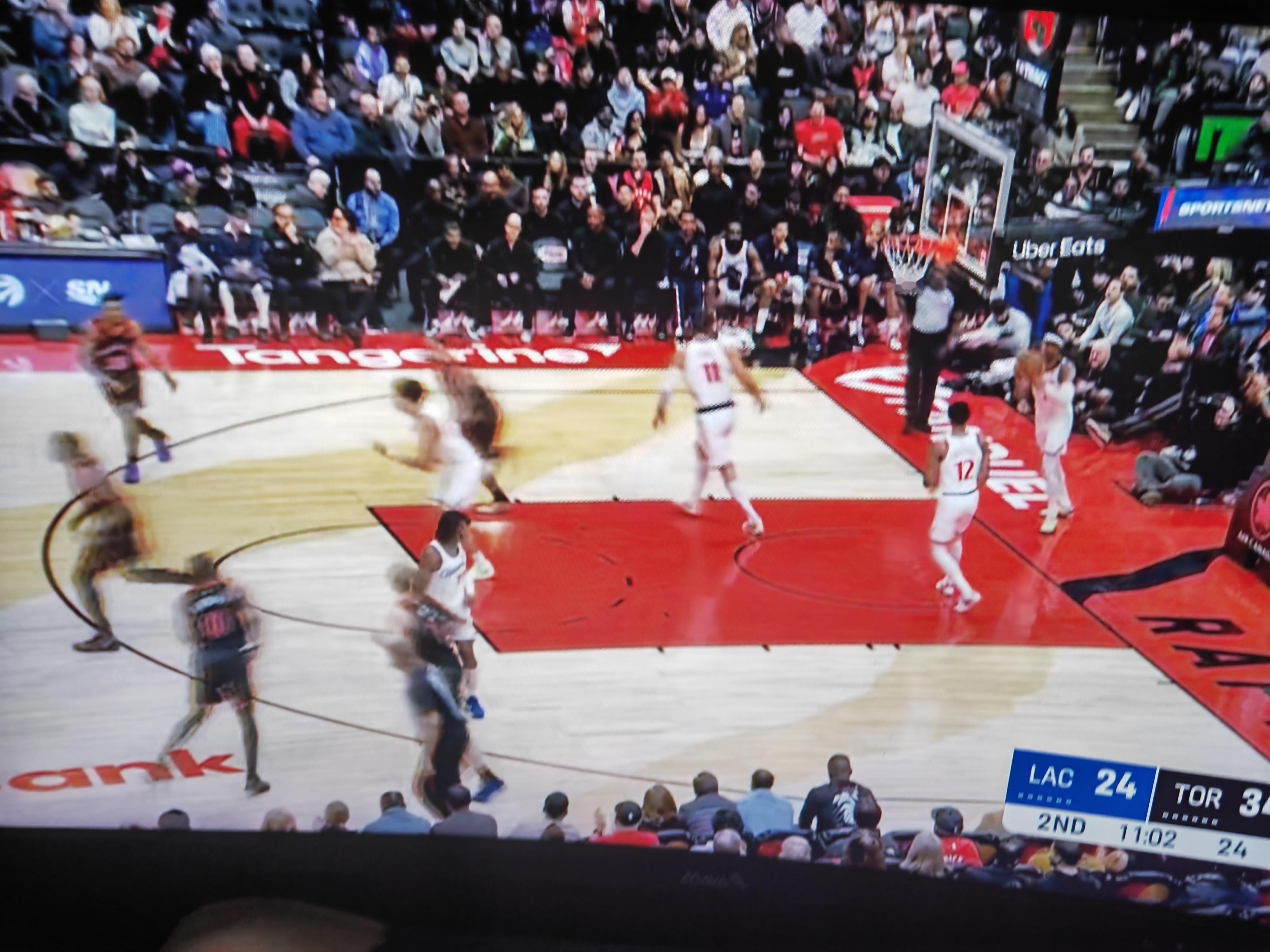 上了个15号，这是谁？泰泰.华盛顿！！！快船vs猛龙