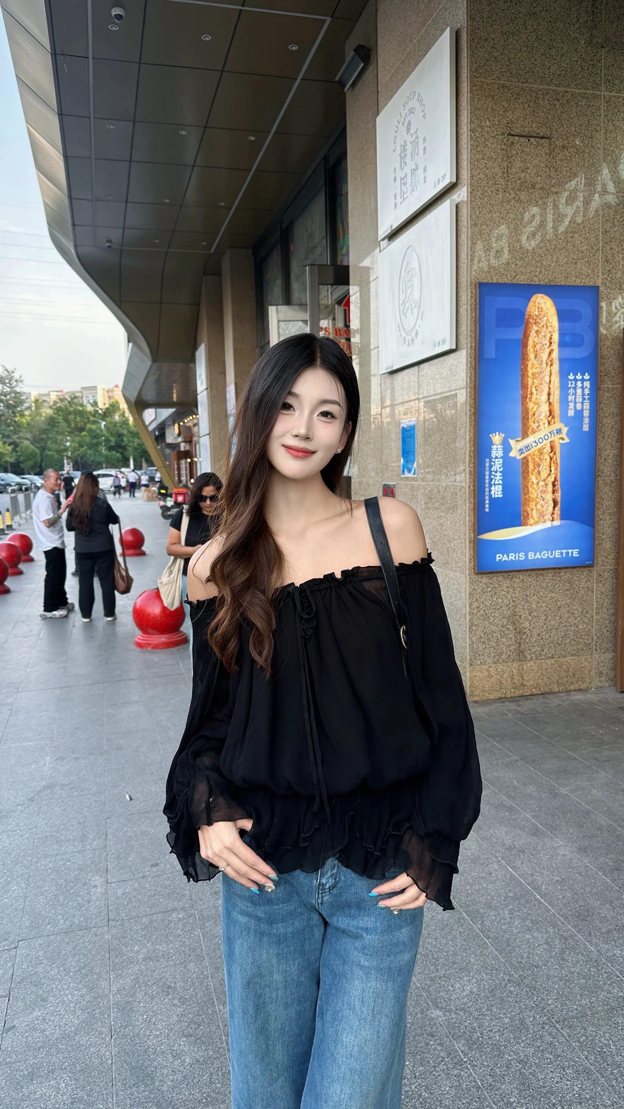 “如果留不住就别勉为其难就算痛也不让自己难堪”