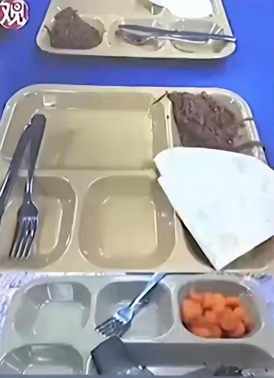 后勤保障崩了！美军中东前线士兵吃不饱，士气低落！
 
号称“全球最强海军”的美军