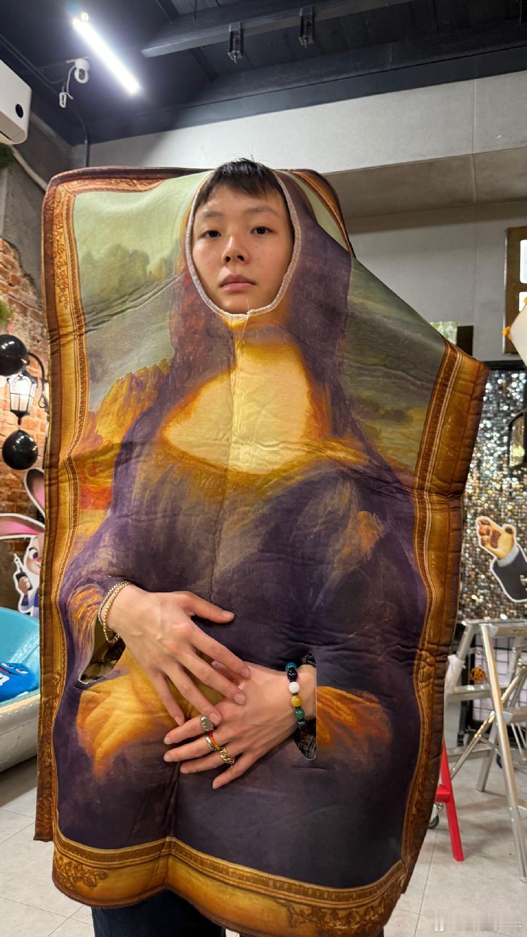 陈艺文cos蒙娜丽莎 中国跳水运动员陈艺文更新社媒晒照，cos蒙娜丽莎第15届全