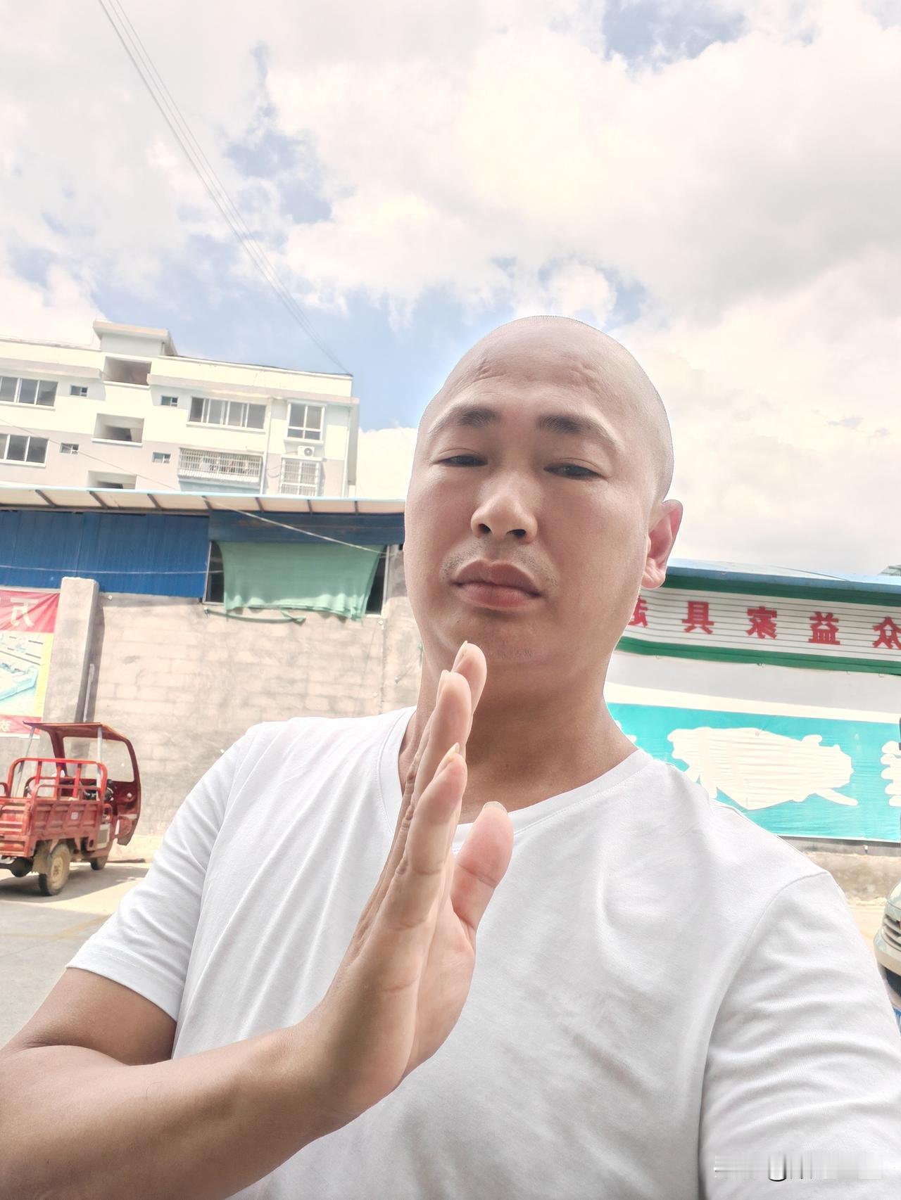 突然想去做和尚了，现在有没有人收和尚？如果做和尚需要什么条件跟学历，听说现在做和