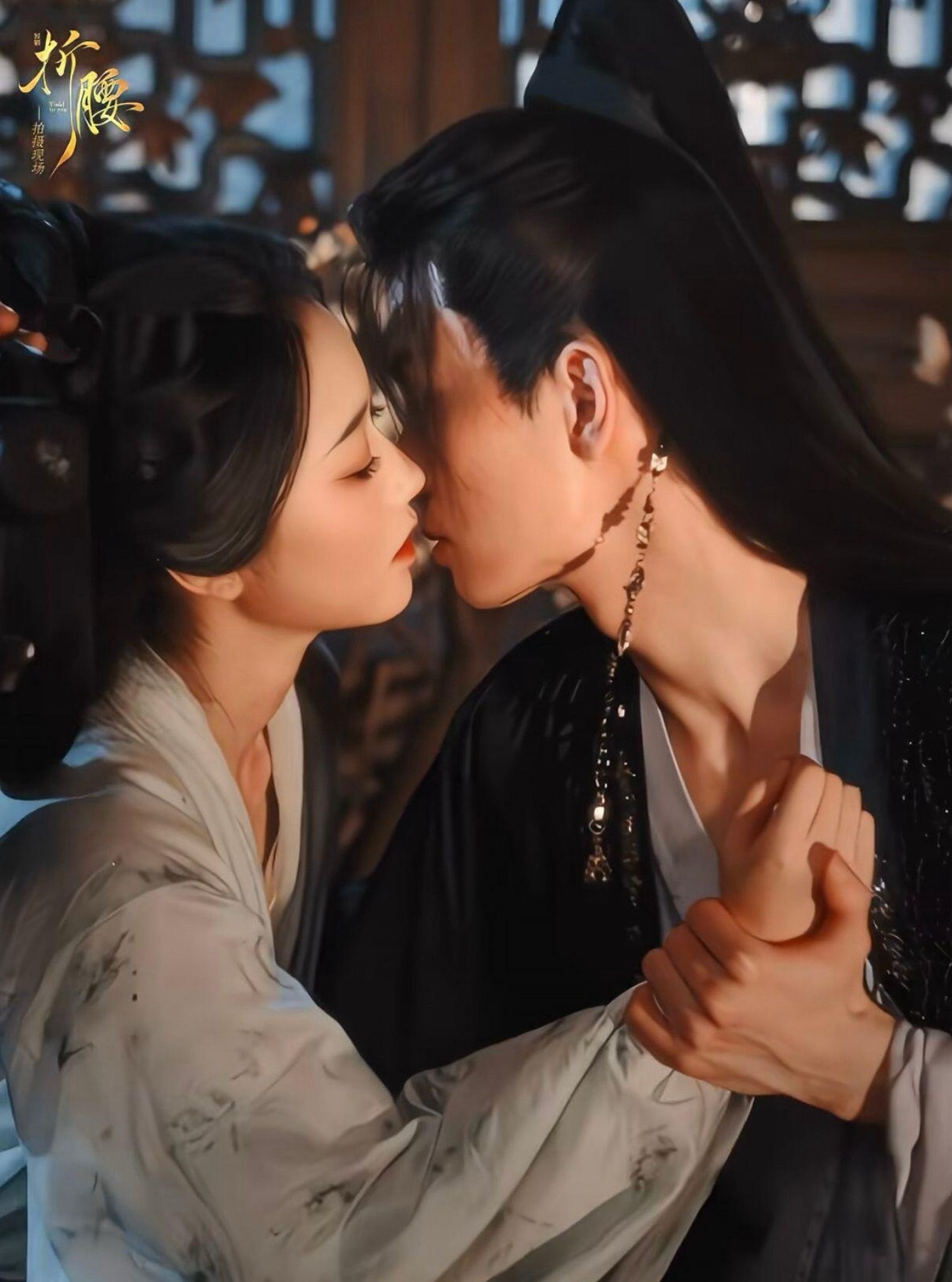 折腰短剧下架真服了，还没来得及看呢就下架了，短剧本来就是要爽啊！啥都要管和长剧有