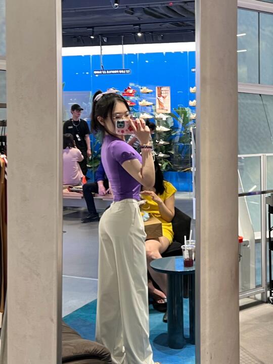 我努力健身的意义就是无论穿啥都好看❗️