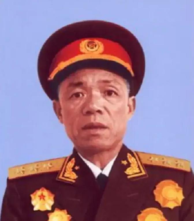 韩先楚其实是志愿军副司令中最不适合当副司令的人选，因为在抗美援朝的五次战役中，韩