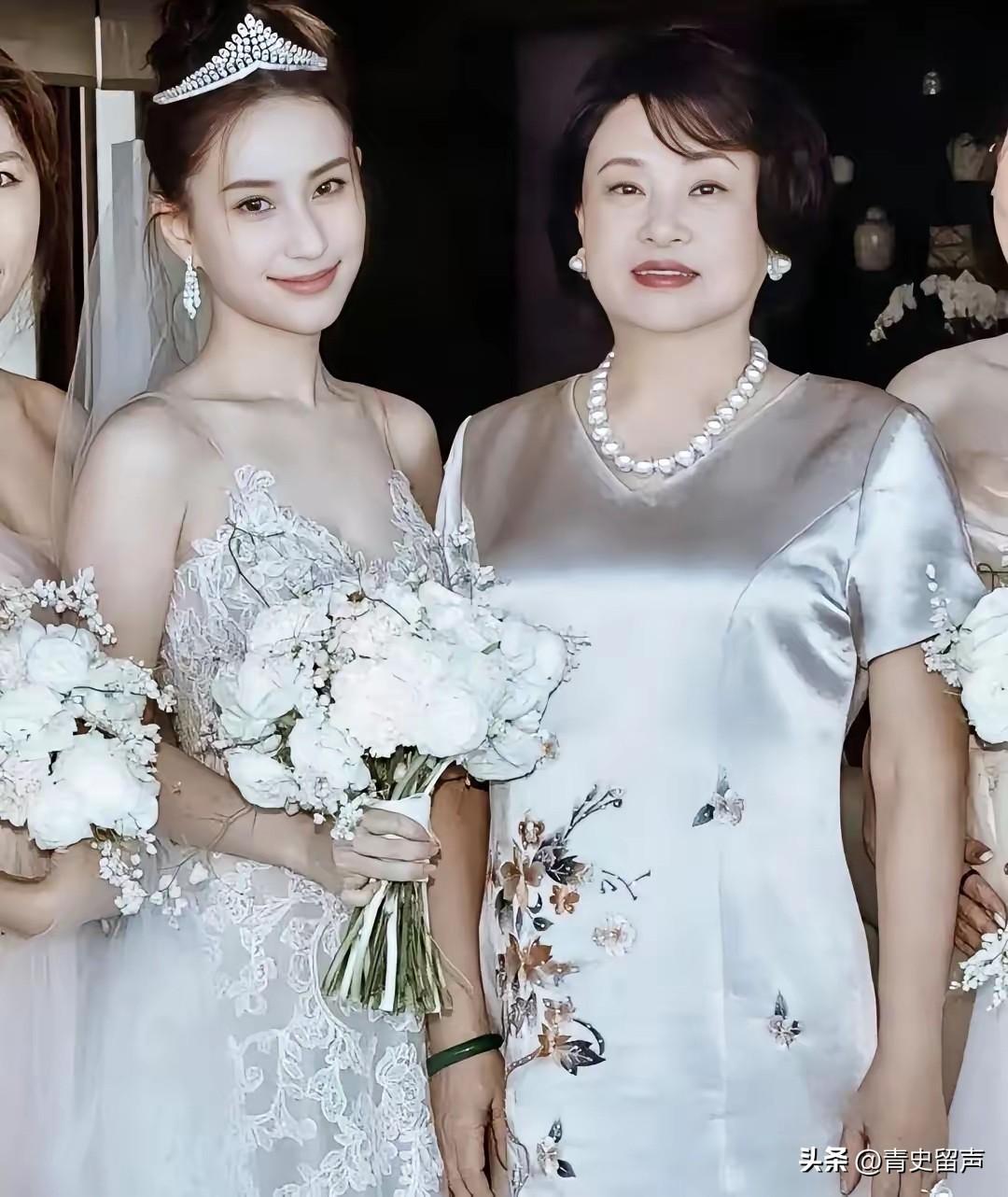 说句得罪人的话
如果我是陈婉珍
我现在就叫何超莲和窦骁去把婚离了
不是窦骁终于露
