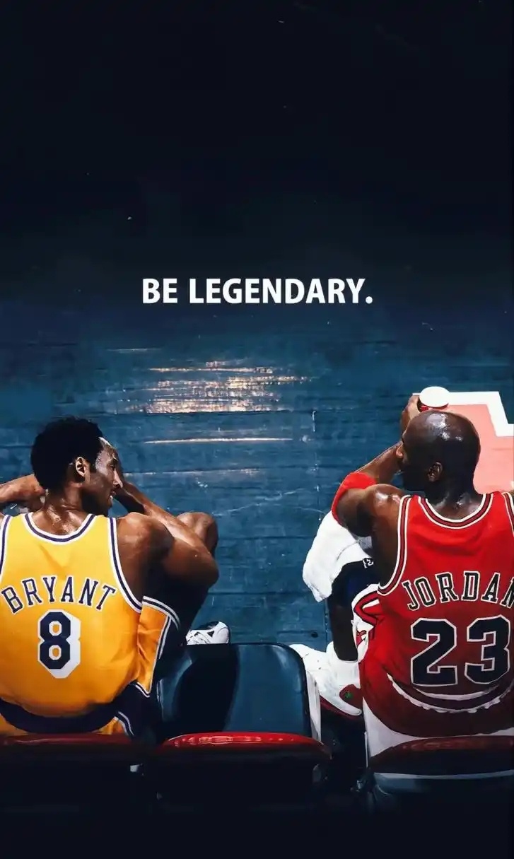 【🏀传奇对决：罗恩·哈珀眼中的科比与乔丹🔥】最近，罗恩·哈珀在卡特和麦迪的播