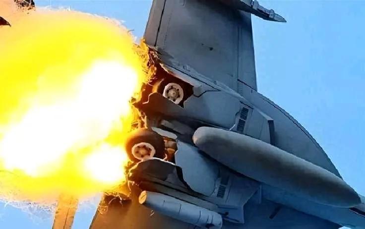 美伊之战或许不会短时间结束，毕竟伊朗好不容易把美国按在地上摩擦，让全世界看美国的