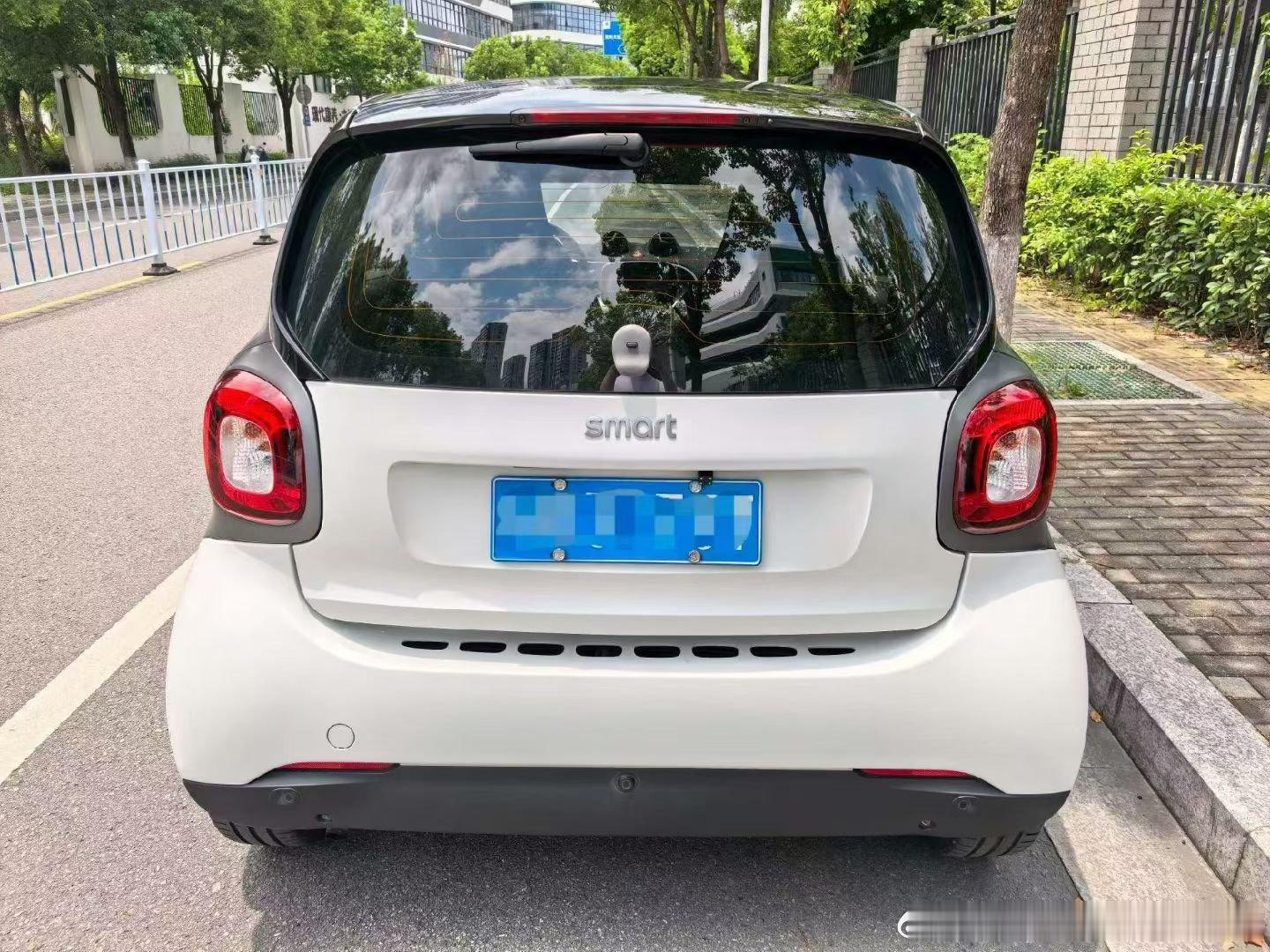 Smart 0.9T先锋版 登记19年8月 仅行驶2万多公里 精品车况 保养超新