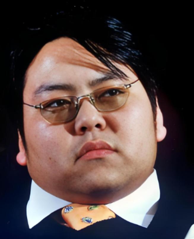 2009年，李兆会在“天上人间”花费880万，将全场宾客的单都买了。最后他因为高