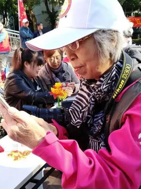 亚运会即将开幕，没想到日本志愿者都凑不齐，91岁的都可以参加志愿者的选拔，之前还