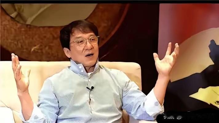 成龙谈国外生活
那些移民走了的人，现在是后悔的一塌糊涂。
“国外并不是天堂，只有