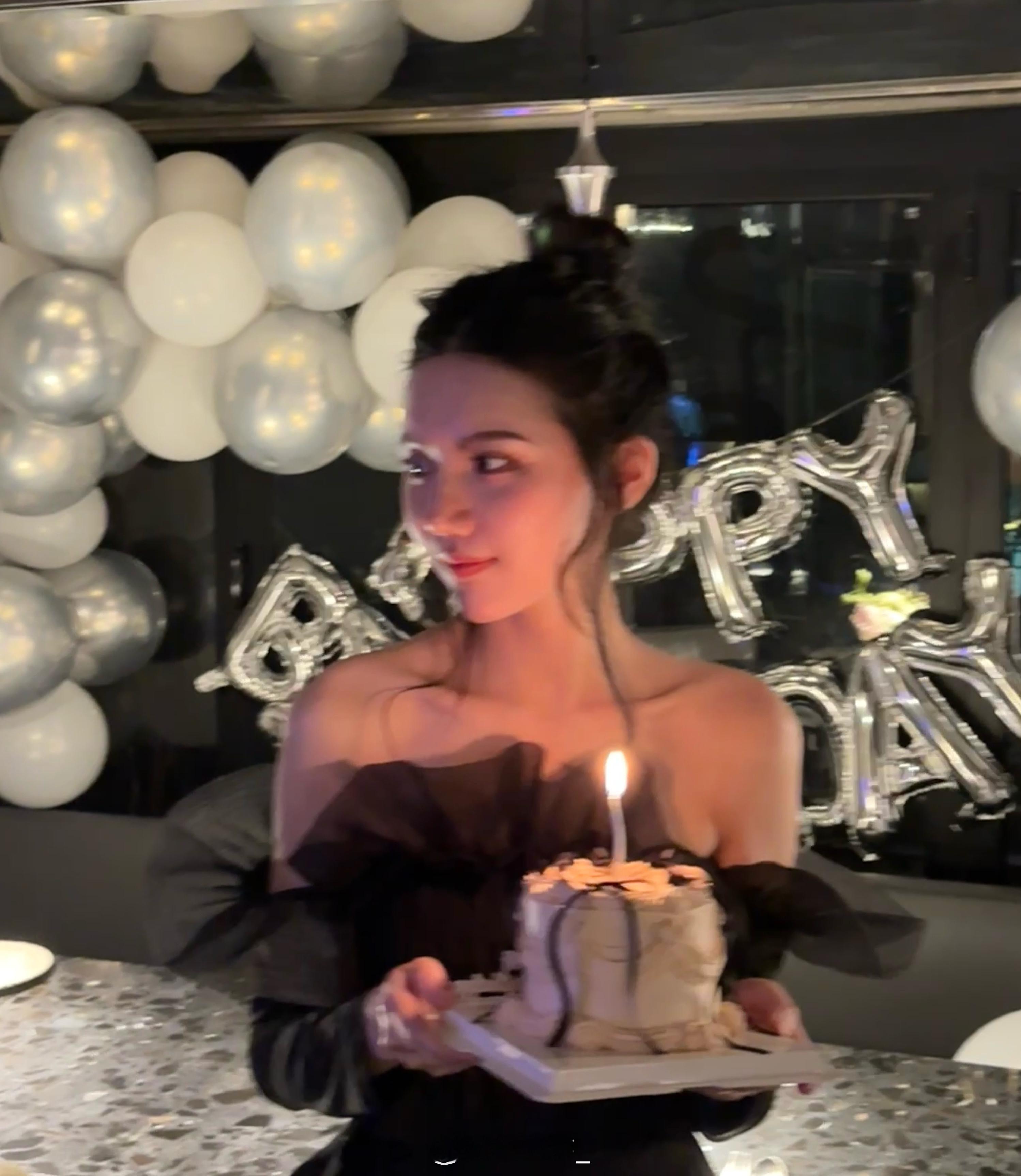 生日第一蛋 将近20年 年年不缺席的你 ​​​