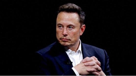 不搞电车也不玩火箭，马斯克突然官宣建芯片厂，直奔2纳米，这格局太大了。
 
科技