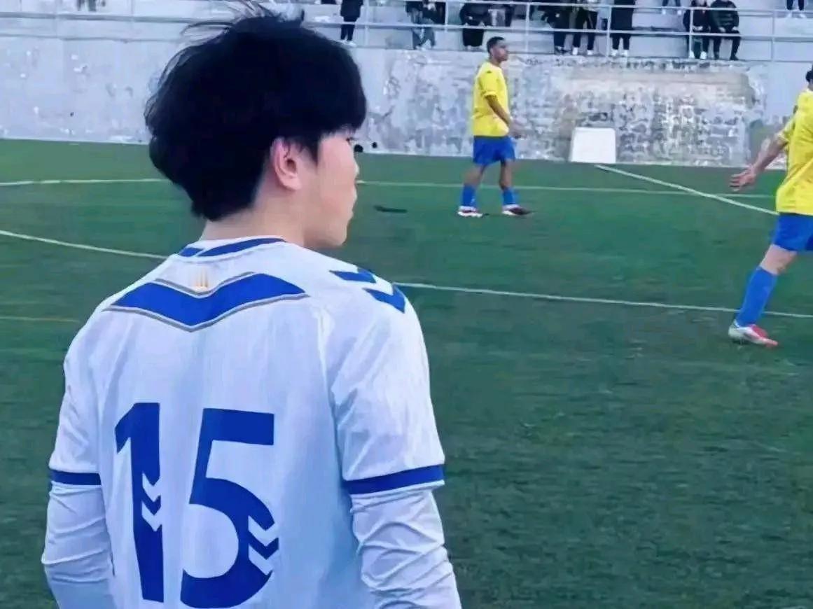 中国U17国家队强的可怕！为什么这么说呢因为关键点就在像吕孟洋这样的球员都没法进