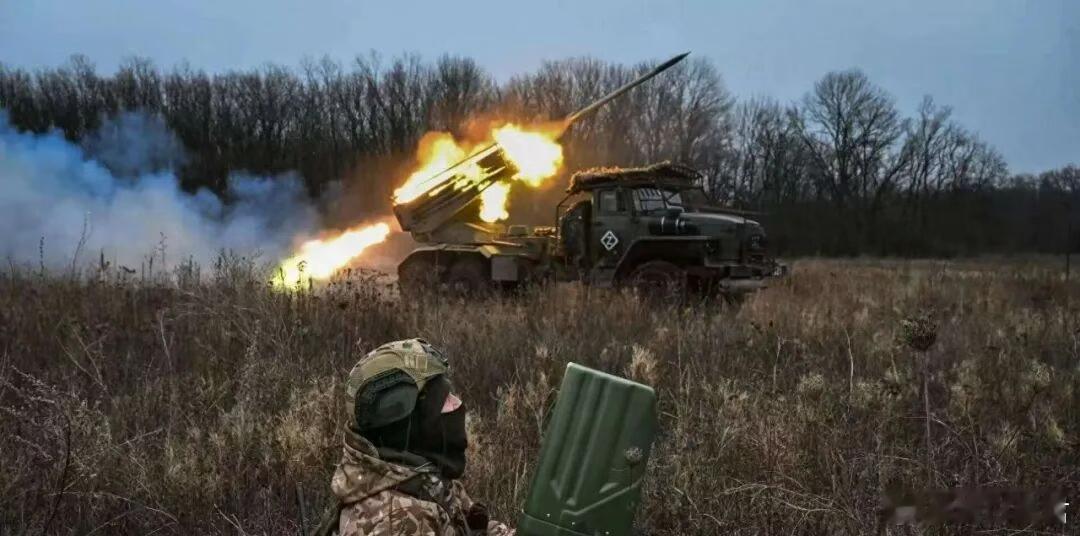 2千法军增援乌克兰！俄放话 “谁不服灭谁”，海燕核导弹已亮底牌！最近俄乌战场又添