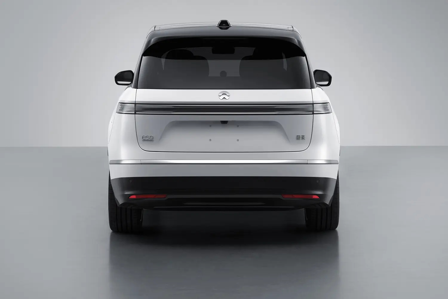 最近一直在关注蔚来ES9，有两点是真的戳中了日常用车的核心需求🚗一个是它的智能