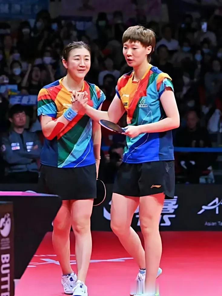 2023平昌亚洲乒乓球锦标赛，陈梦/王曼昱、孙颖莎/王艺迪分别战胜日本组合长崎美