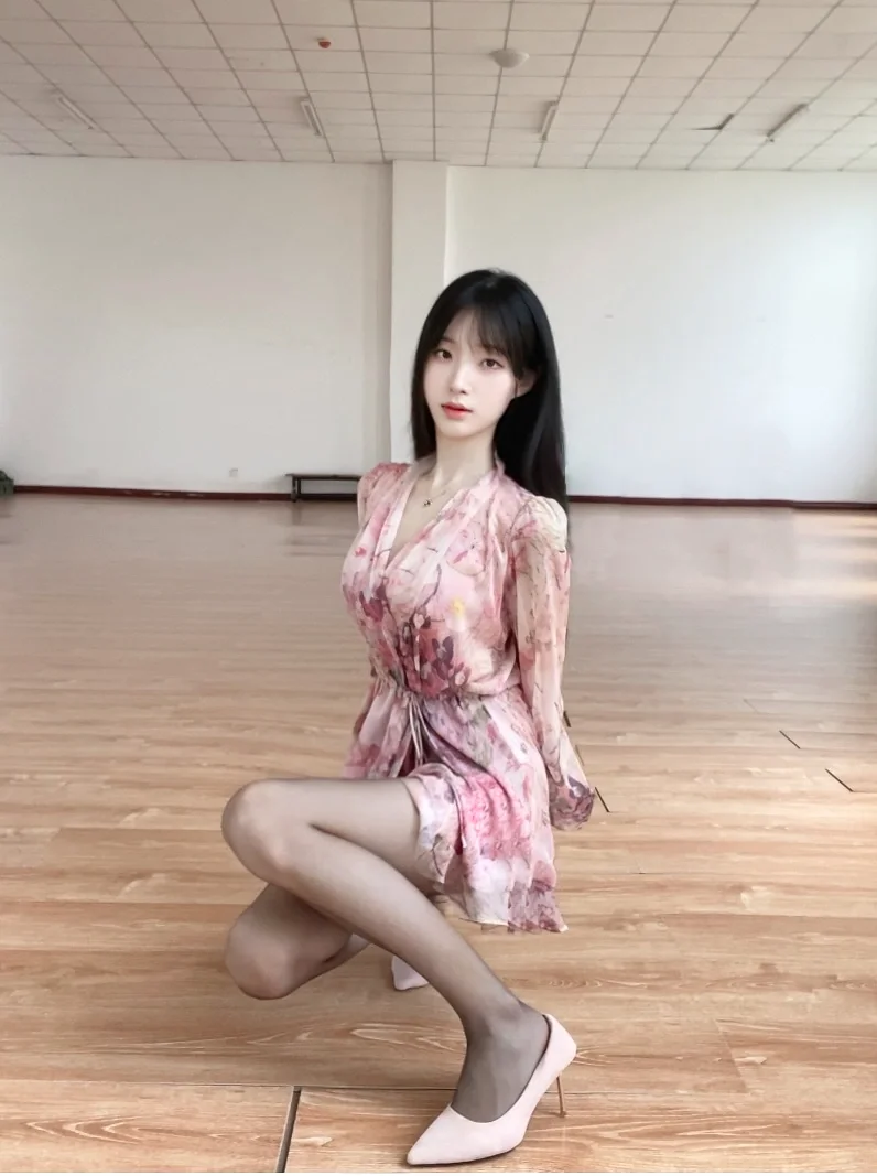 理科生尝试黑丝