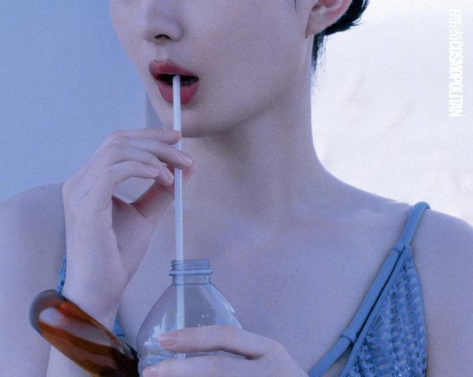 #赵丽颖时尚COSMO8月封面预告#赵丽颖时尚COSMO8月封面预告来啦！三登时