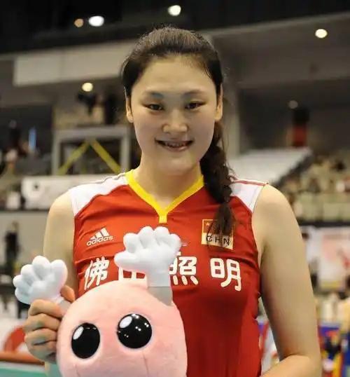 曾经一个人撑起了中国女排的低谷，王一梅让很多球迷意难平！

王一梅是很多球迷喜欢