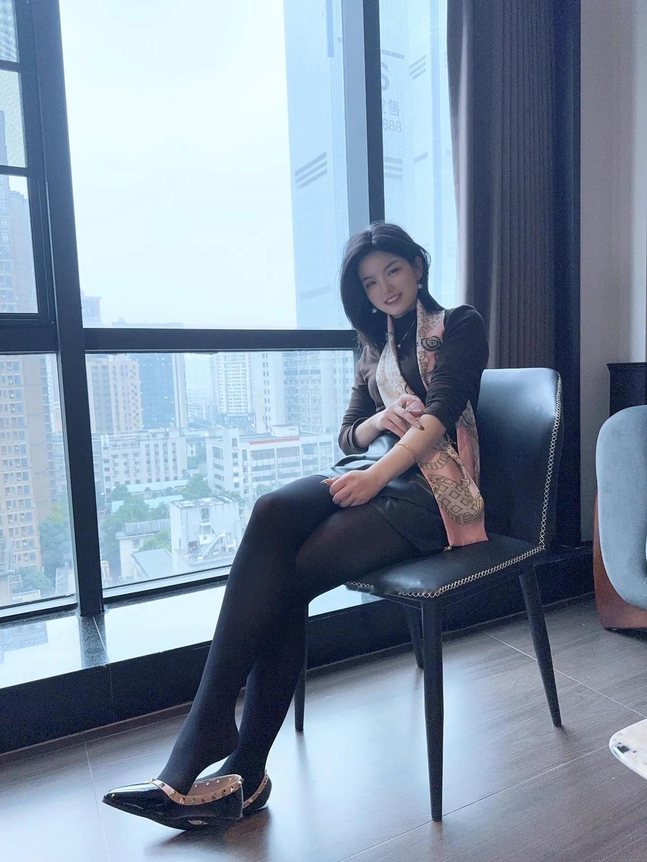 女生穿搭如何又飒又美?