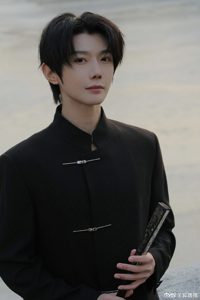 【出炉，你pick谁？】演员新势力通常指演艺圈中新兴的、具有潜力和影响力的年轻演