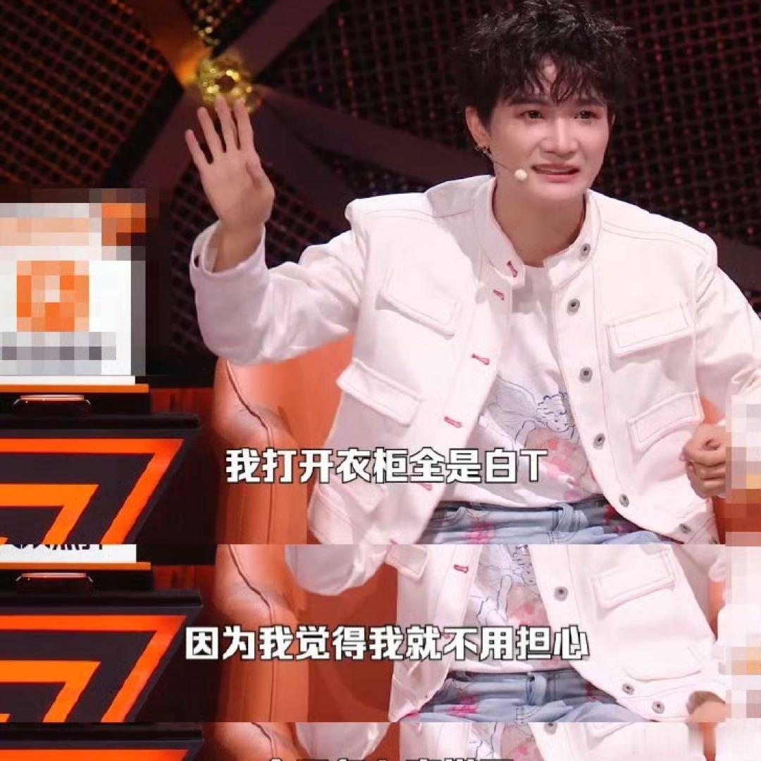 我并不知道周深这是怎么了我以前读《罪与罚》，最震撼的不是犯罪，是拉斯柯尼科夫那种