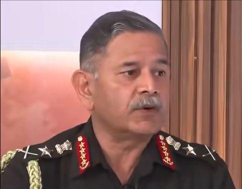 印度陆军参谋长纳拉瓦内称，印度曾向以色列提供伊朗军舰位置信息，导致该舰在国际水域