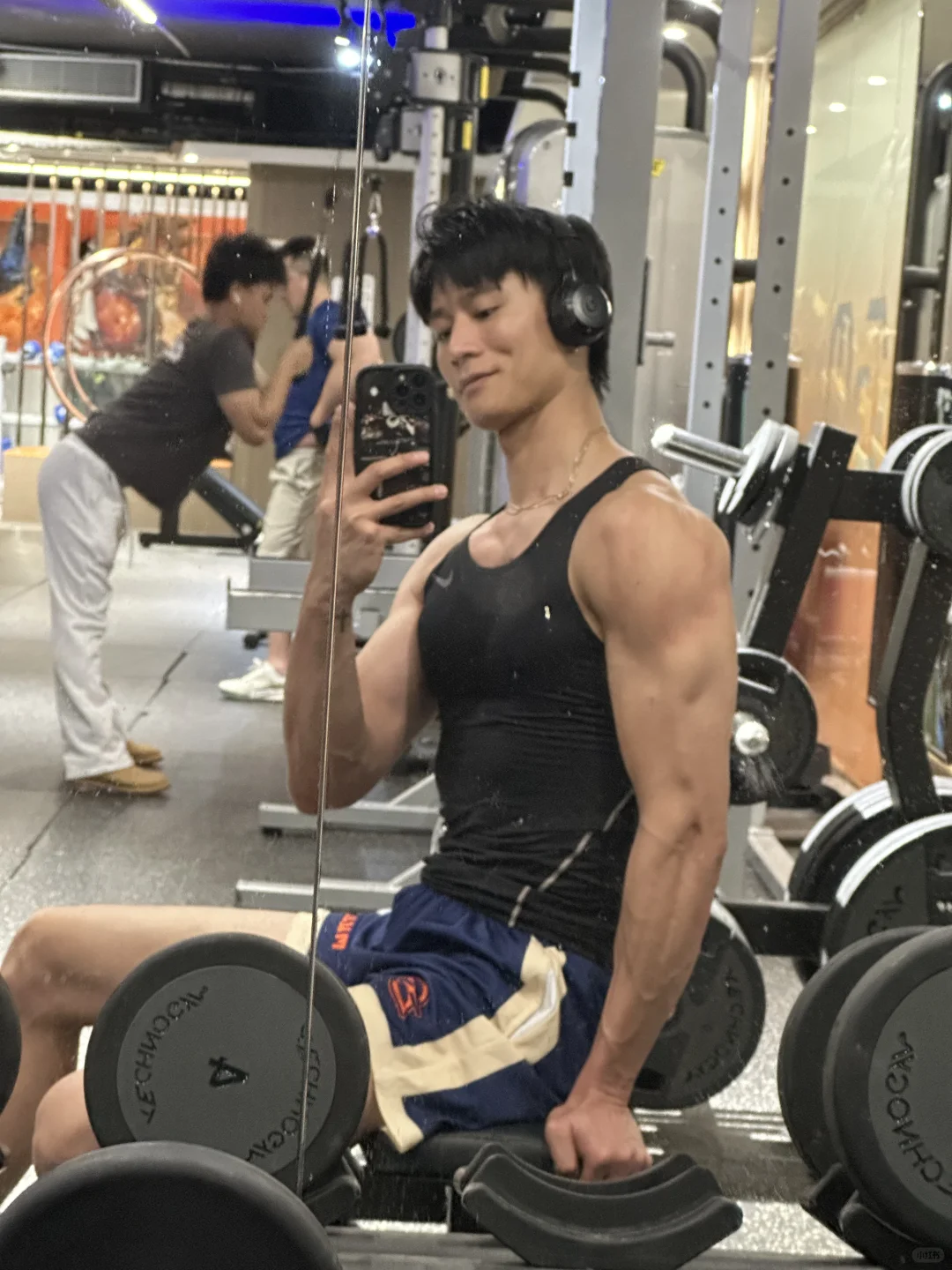 不小心把别人拍进去了