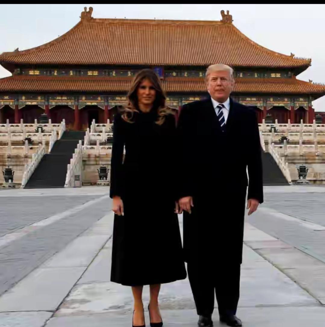 特朗普曾经于2017年访问过中国，一眨眼快要十年了。有消息称，特朗普原定今年4月