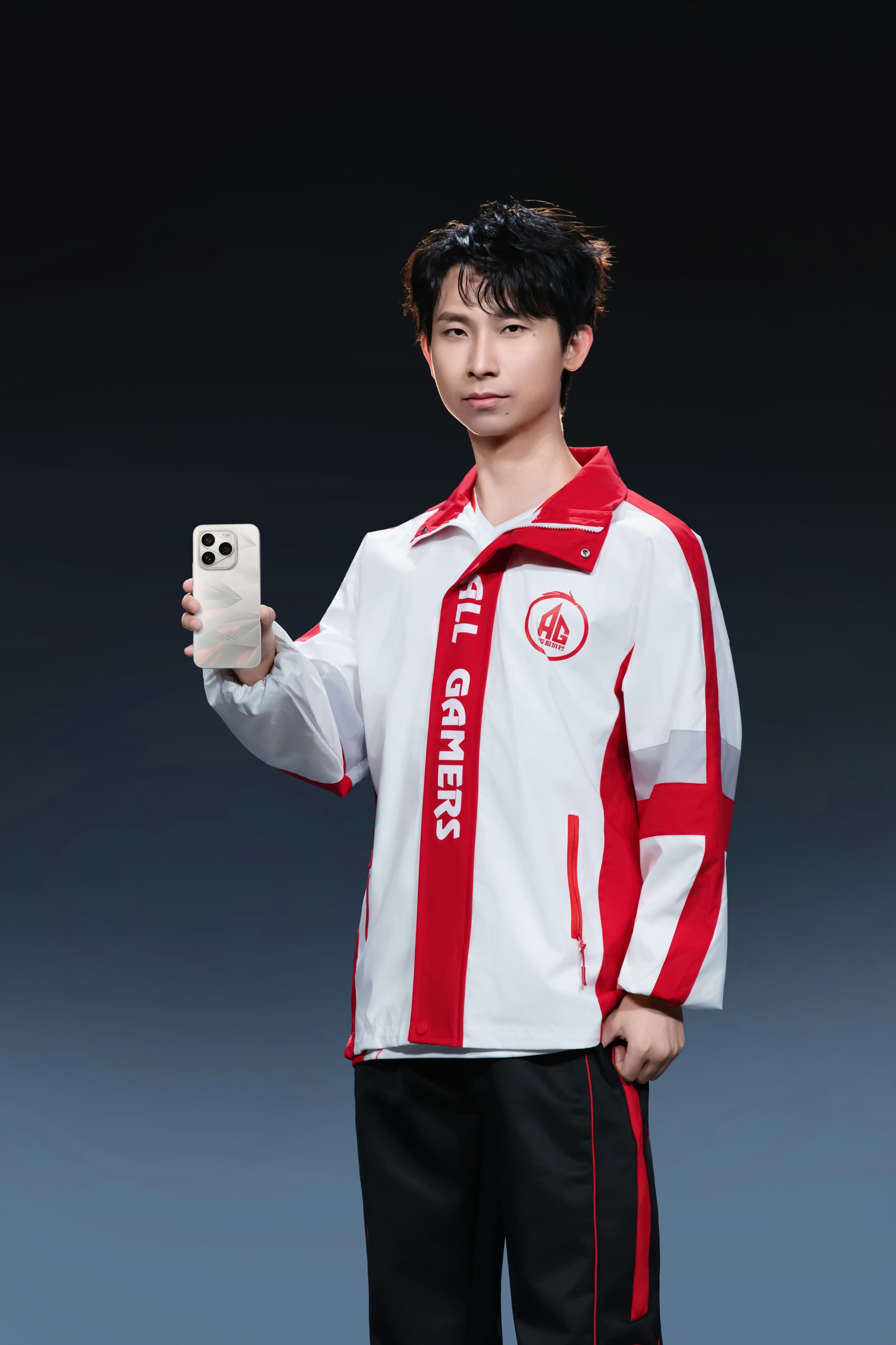 梦泪在iQOO梦回韩信iQOO深耕王者荣耀KPL职业赛事的优势不断体现出来了，关