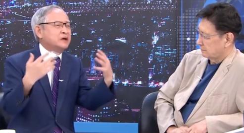 林郁方说沈伯洋稳重——是没看清，还是在玩死亡之捧？

上海送了两只小熊猫到台北，