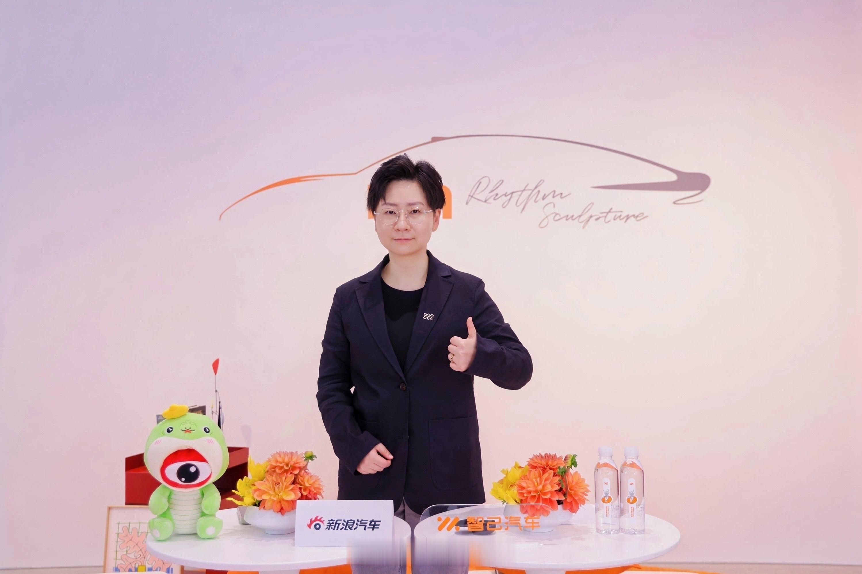 高管有话说2025上海车展4月23日，上海车展正式开幕，在此期间，新浪汽车与车企