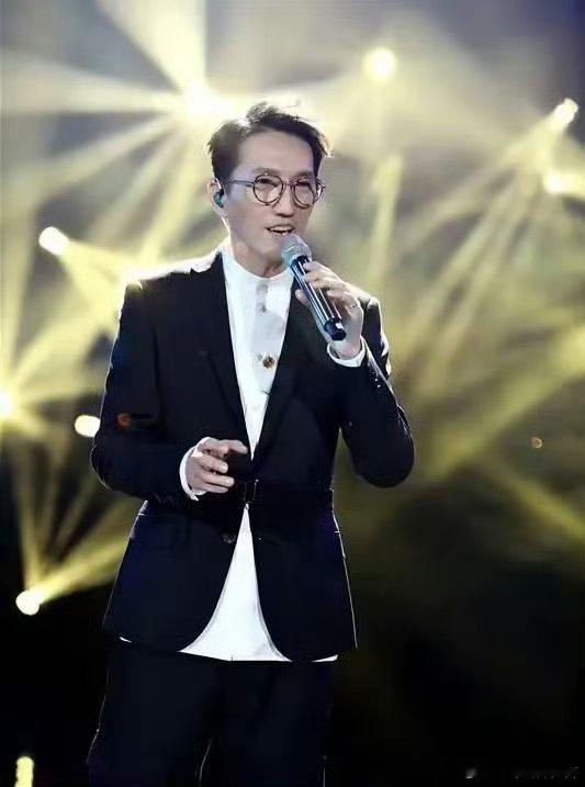 《歌手》不要的林志炫，转身去了对手节目《亚洲新声》当导师 ​ ​​​