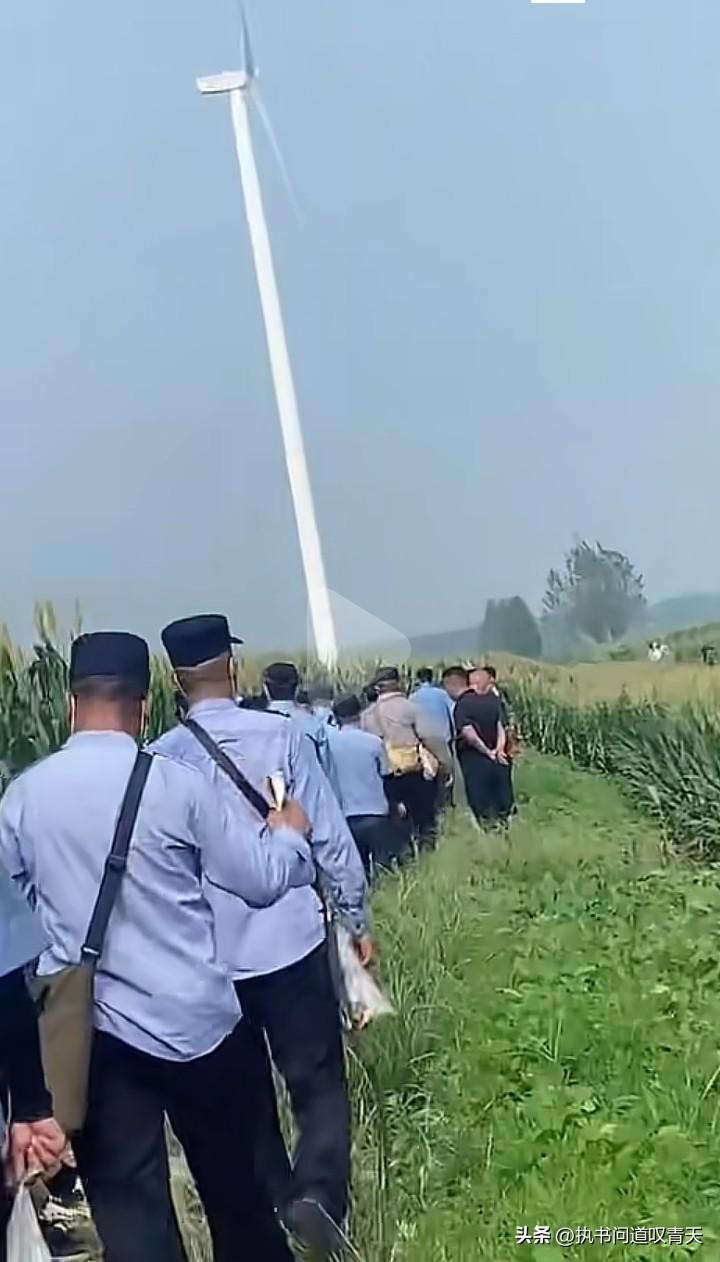 河南丢了2个人，这2个人牵扯着亿万国人的心。
一个是持械伤人，畏罪潜逃的夏付钢，