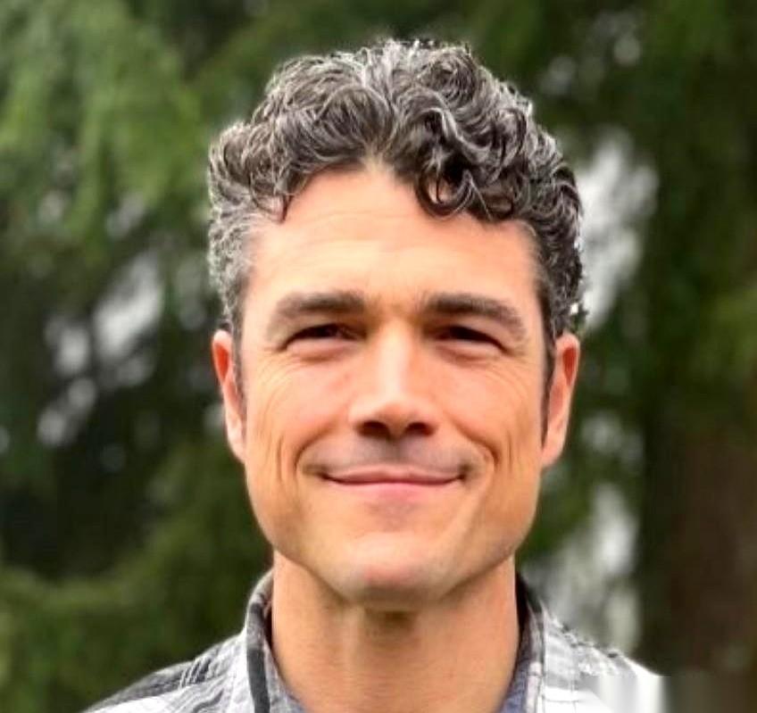 特朗普一句“抹掉伊朗文明”，直接炸出了个硬茬。
站出来迎面一盆冷水泼过来的，不是