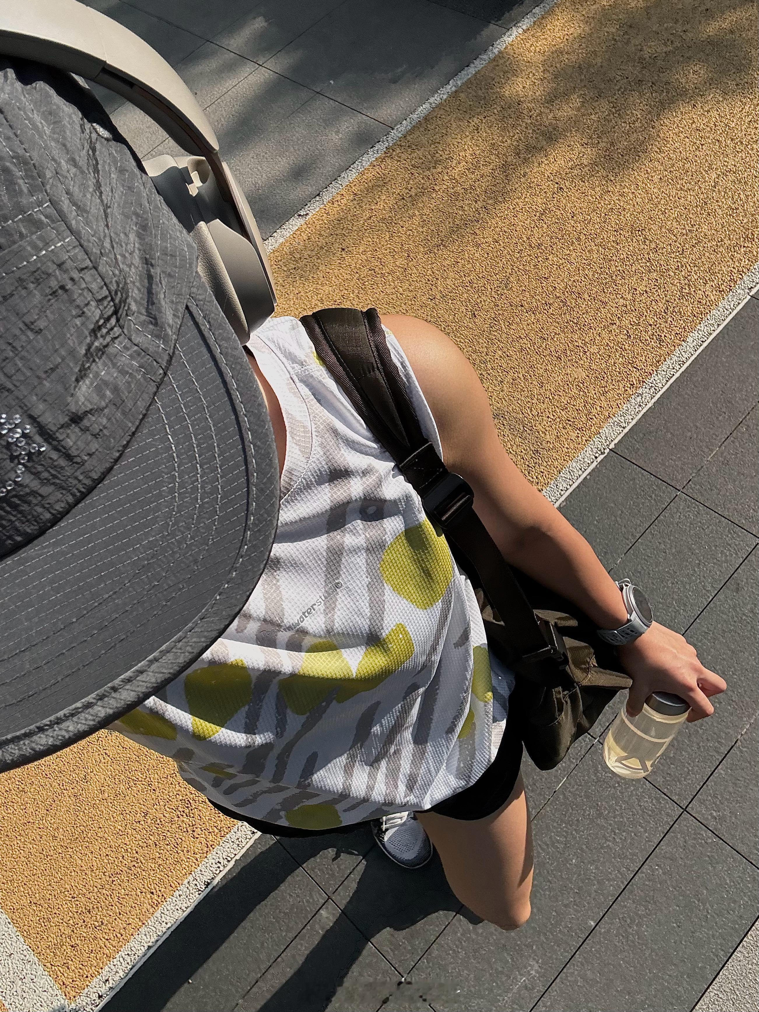 改变你对自己说的话会对你随后的感受和表现产生巨大的影响。-针灸-按摩-力训-有氧