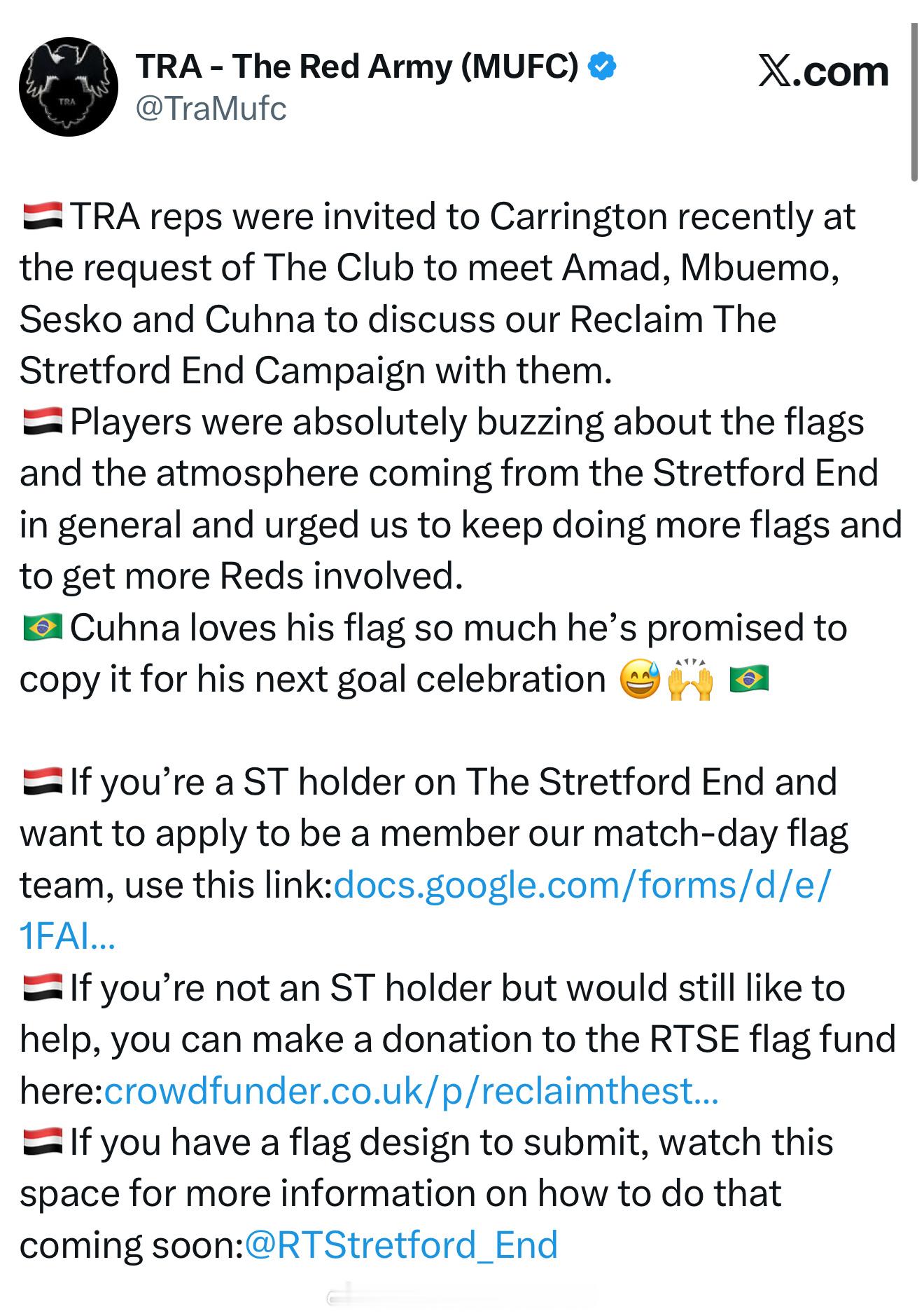 曼联球迷组织红色军团TRA (The Red Army)被邀请到卡灵顿。球员们与