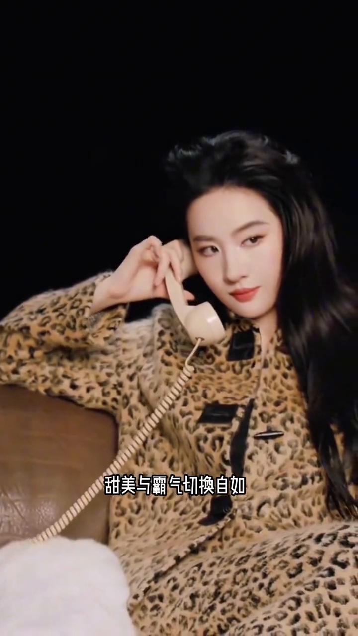 生日官宣金九，内娱独一份的排面。这是刘亦菲继《ELLE》、《嘉人》后集齐的第三本